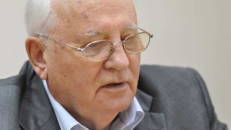 Михаил Горбачев