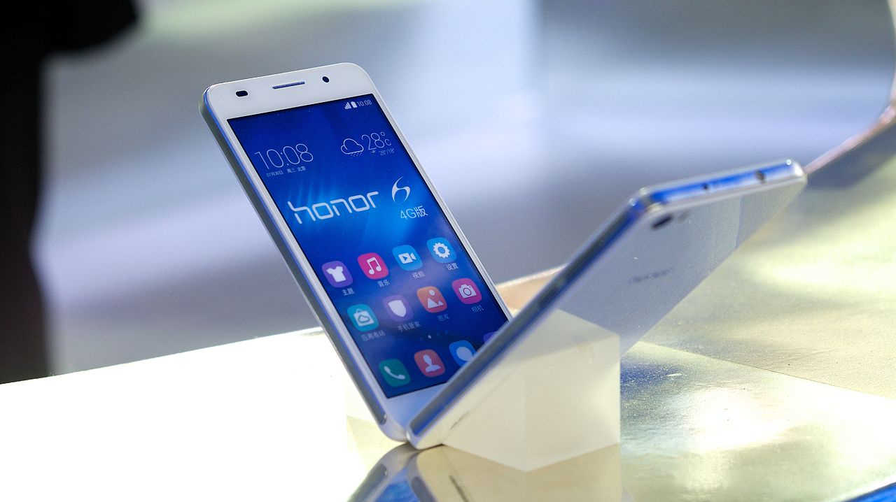 Huawei Honor 6 на выставке MWC 2015