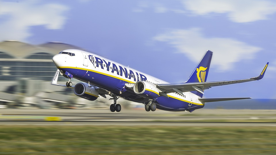 Самолет Ryanair