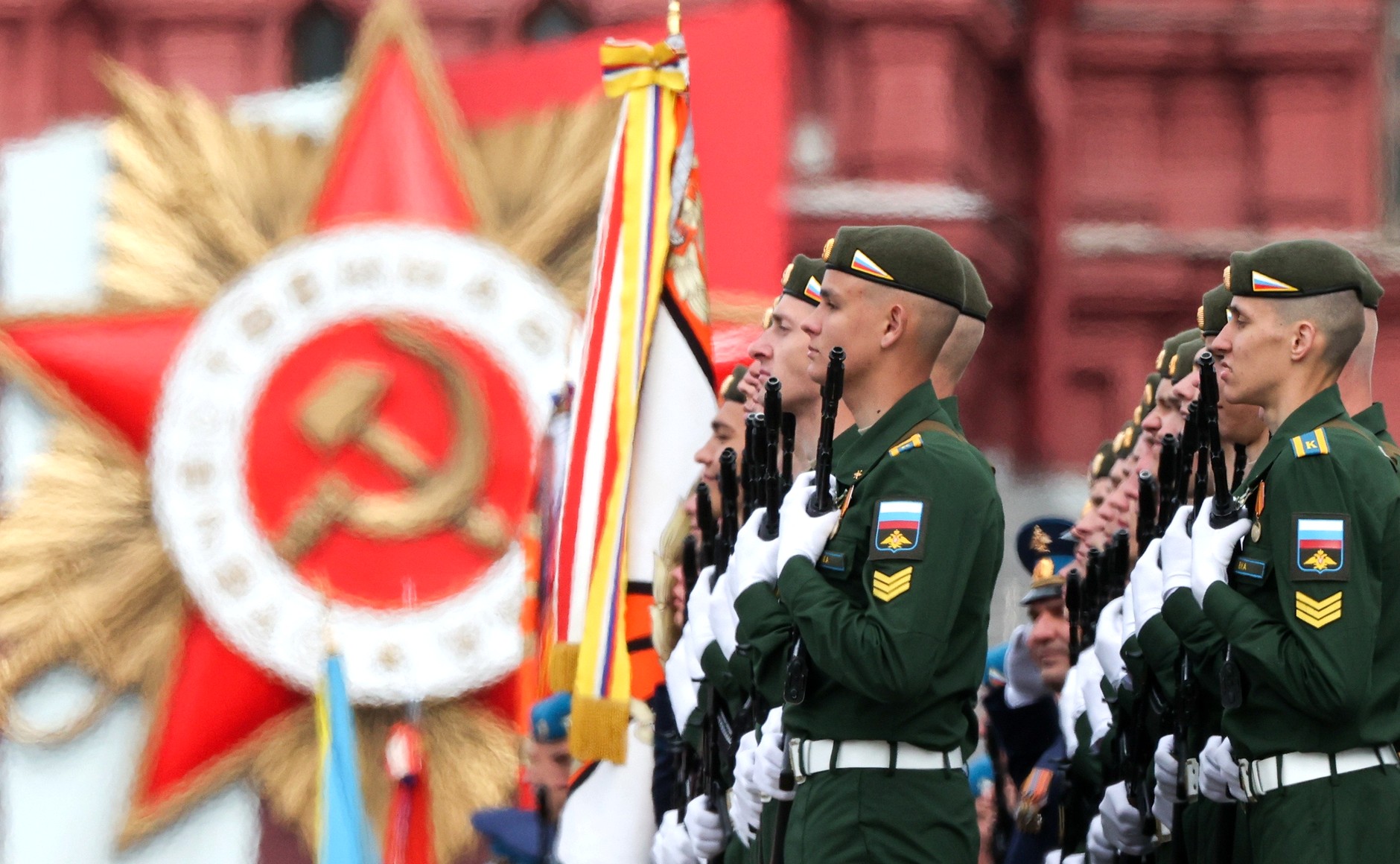 Военный парад в ознаменование 77-й годовщины Победы в Великой Отечественной войне