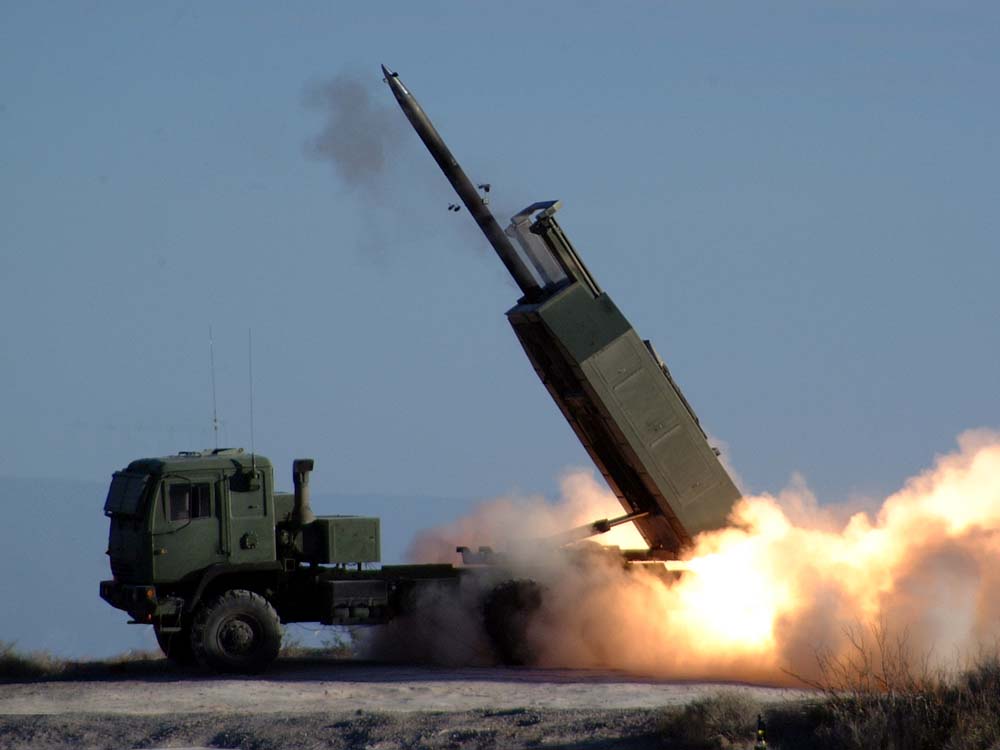 Работа РСЗО HIMARS