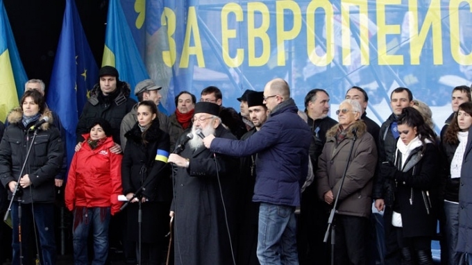 Архиепископ-емерит УГКЦ Любомир (Гузар) на евромайдане