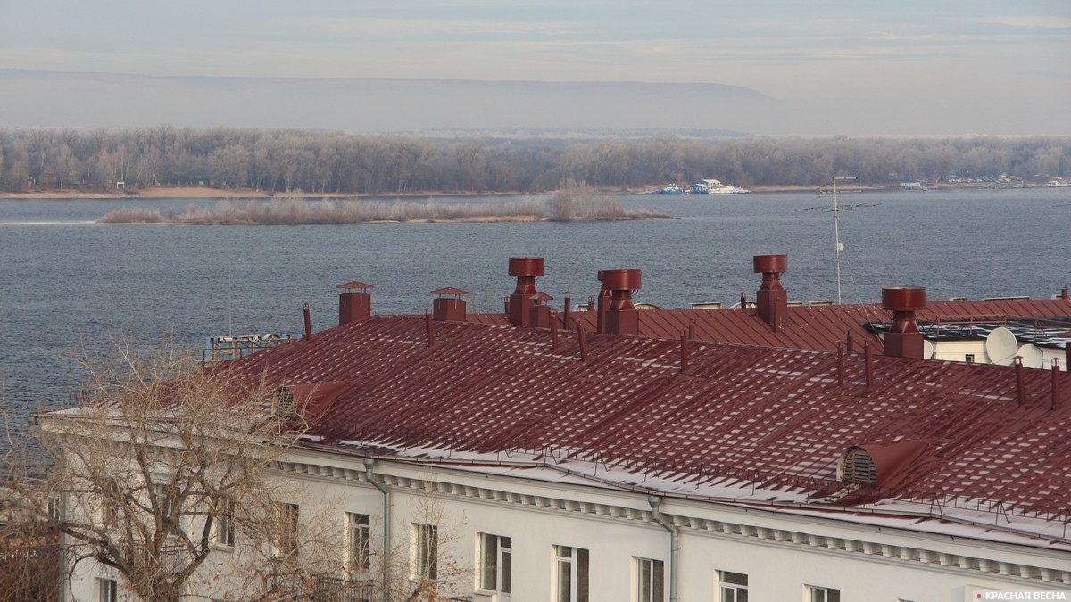 Самара. Крыши. Волга