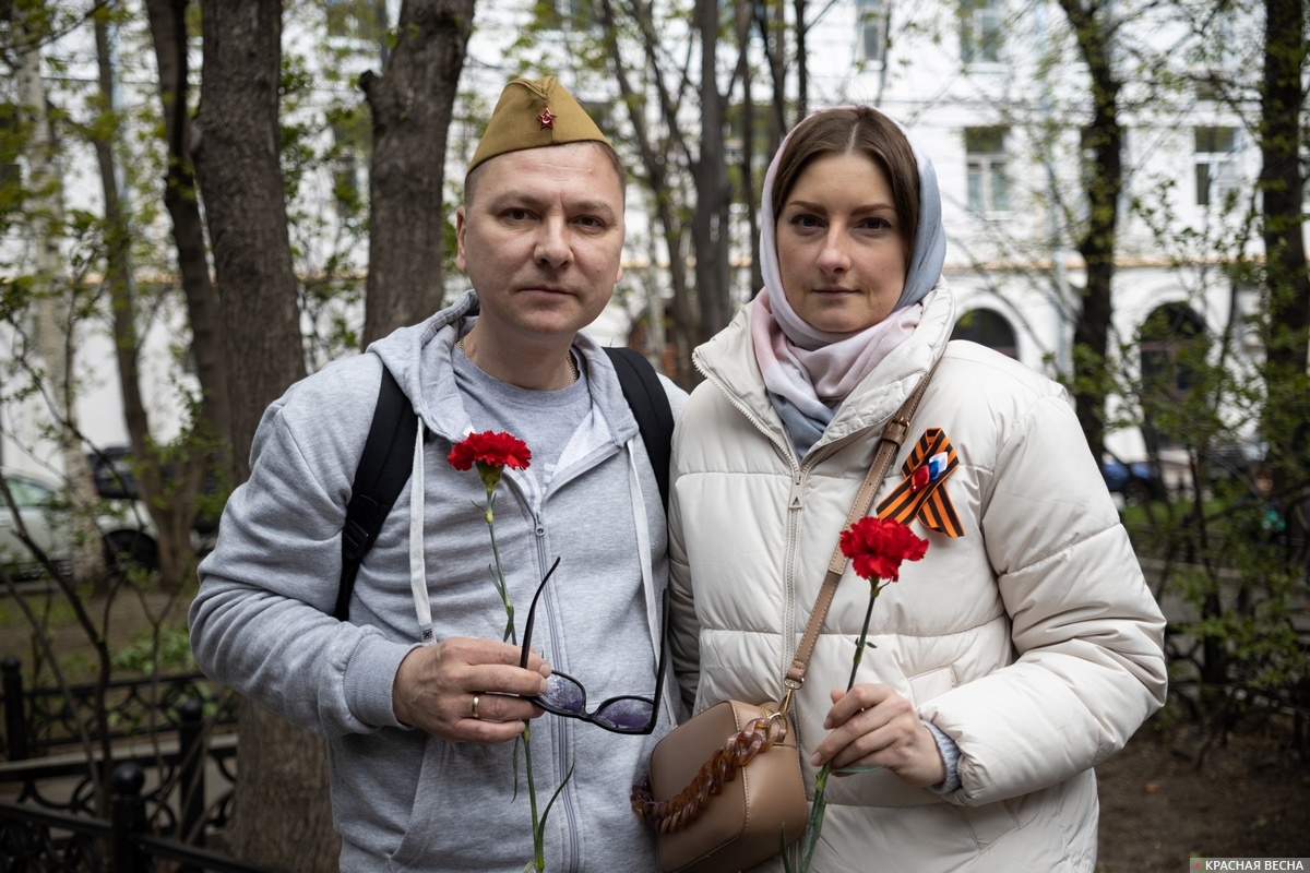 Жители дома 26 по Кутузовскому проспекту в Москве