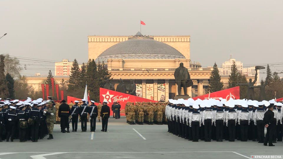 Парад в Новосибирске