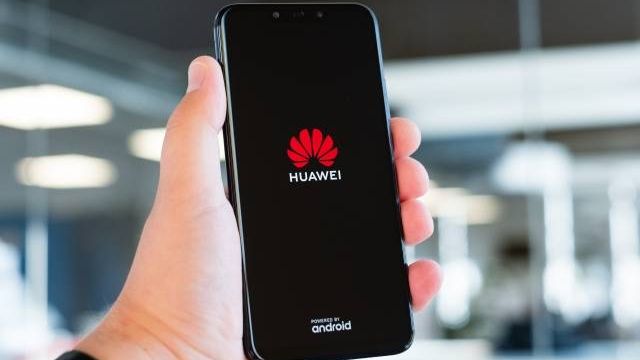 Смартфон Huawei