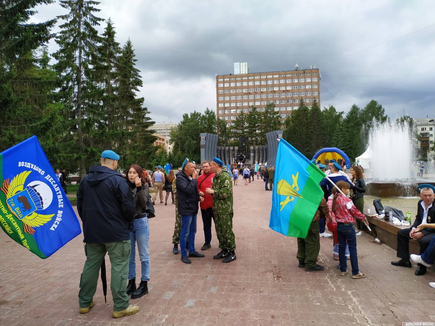 На площади Советской Армии. Екатеринбург