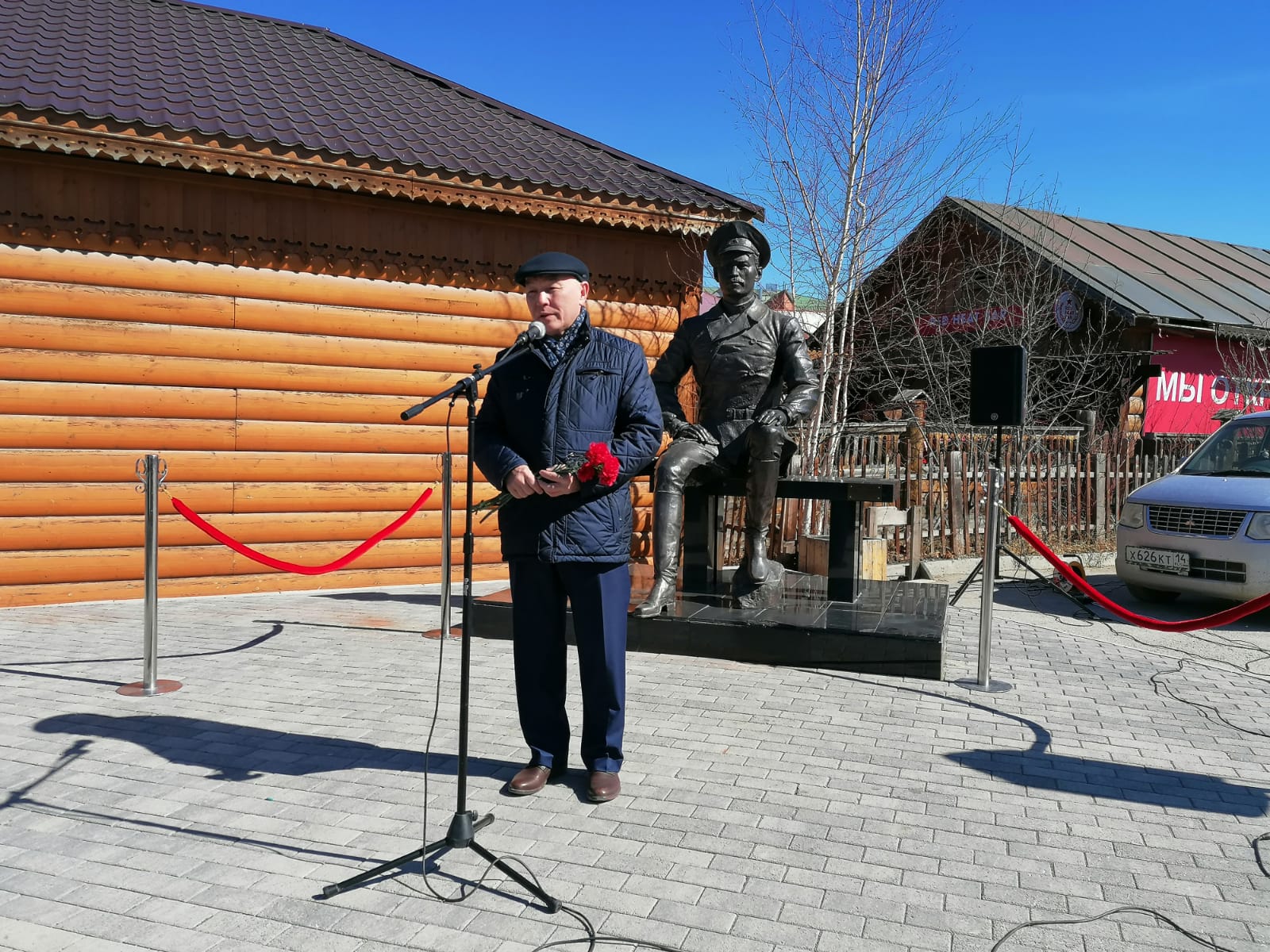 Памятник Аржакову