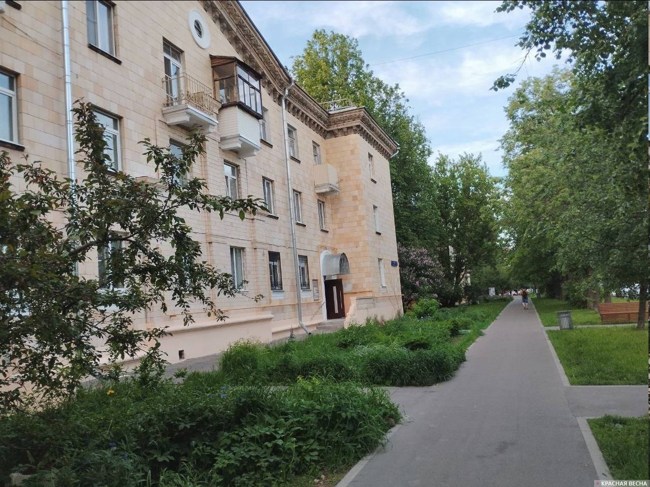 Дом по улице Главная Восточного поселка (ВАО, Москва), май 2025 года