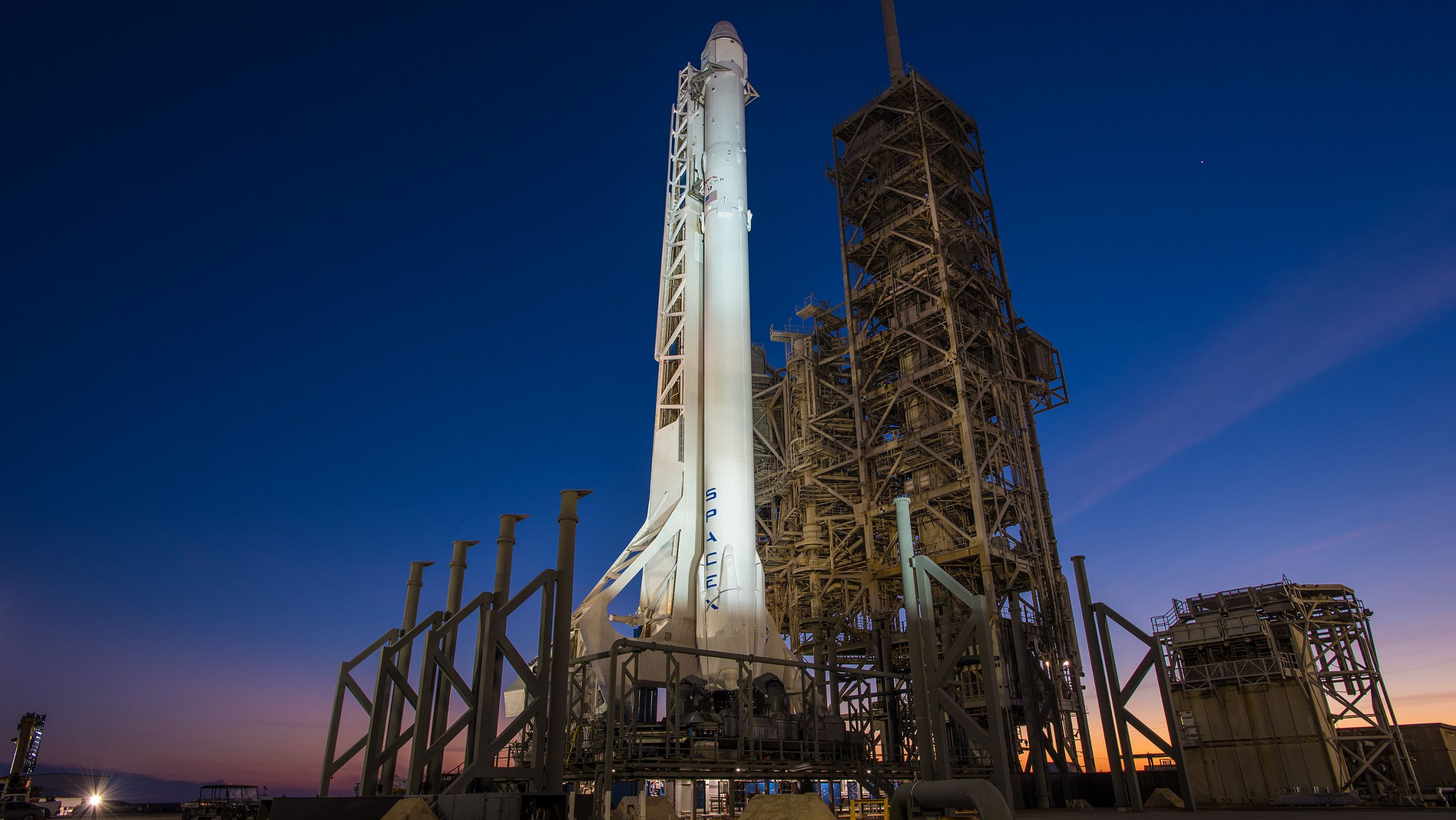 Falcon 9 and Dragon Vertical at Pad 39A