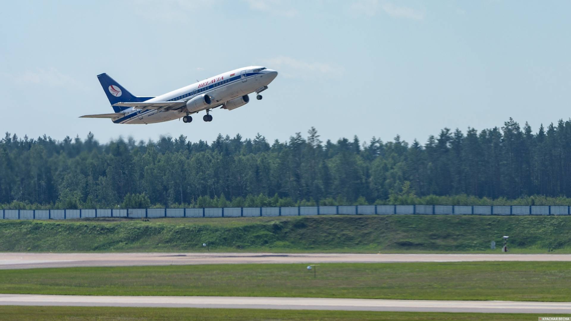 Самолет Boeing 737