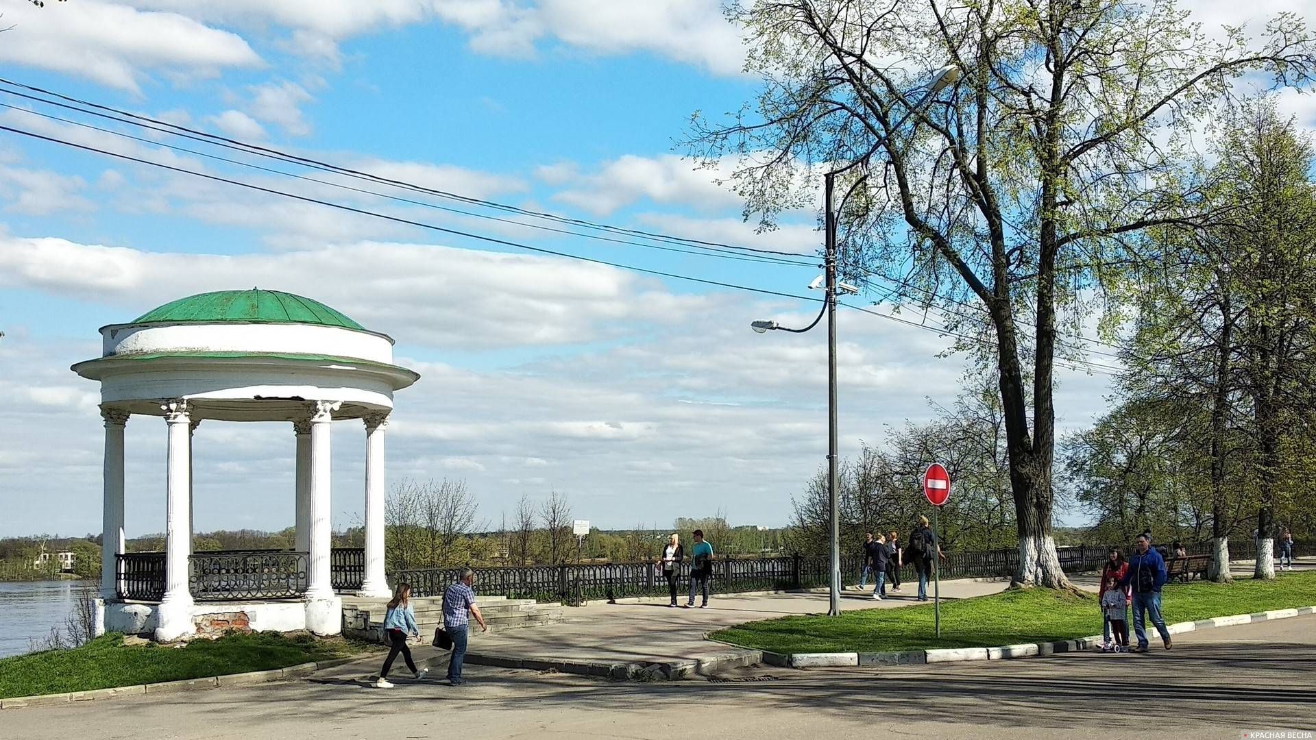 Та самая беседка.