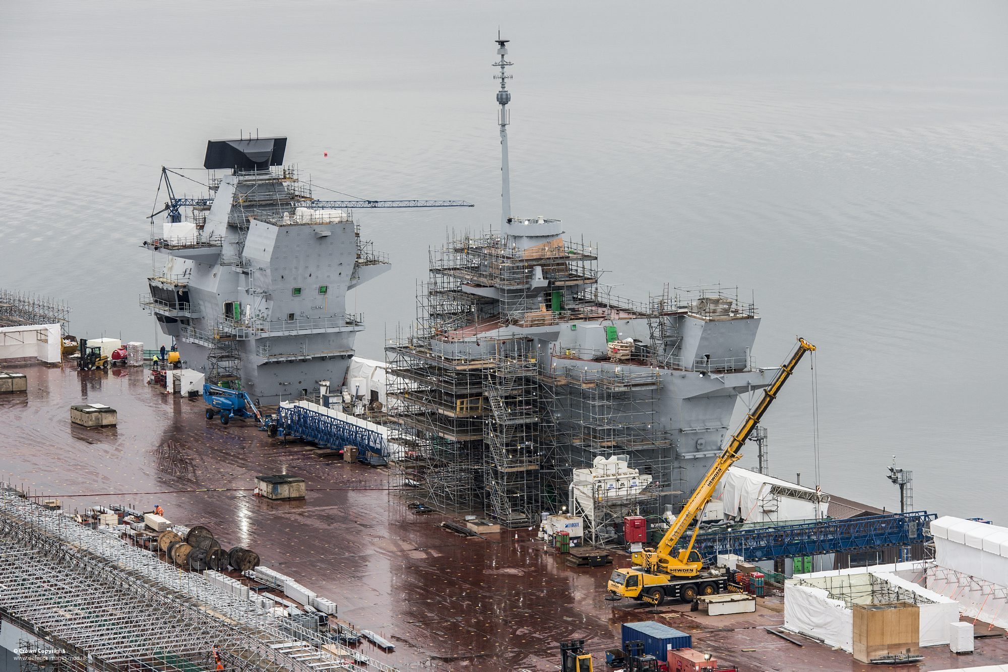 Британский авианосец Queen Elizabeth [(cc) Defence Images]