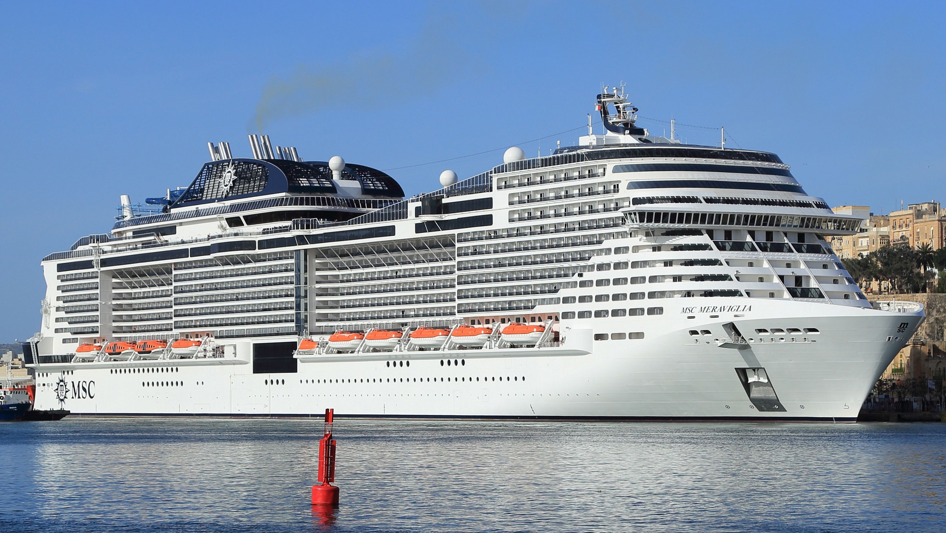 Круизный лайнер MSC Meraviglia