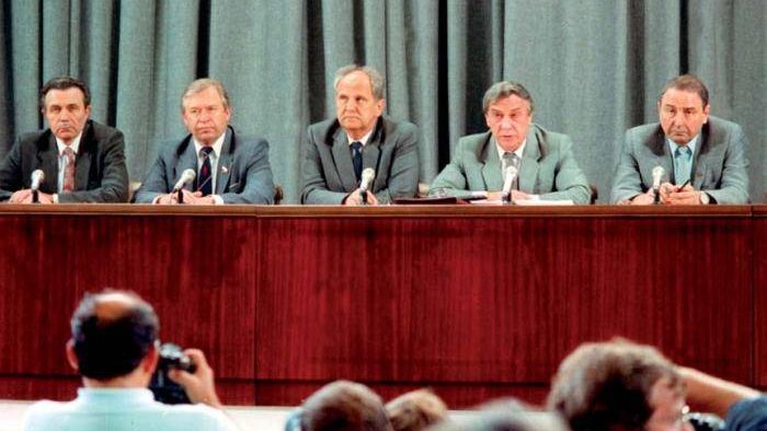 ГКЧП А. И. Тизяков, В. А. Стародубцев, Б. К. Пуго, Г. И. Янаев, О. Д. Бакланов.