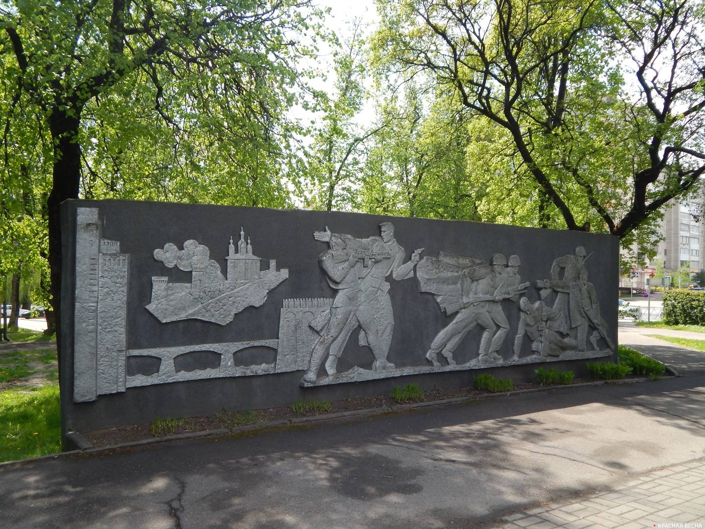 Фрагмент памятника «Штык». Стела