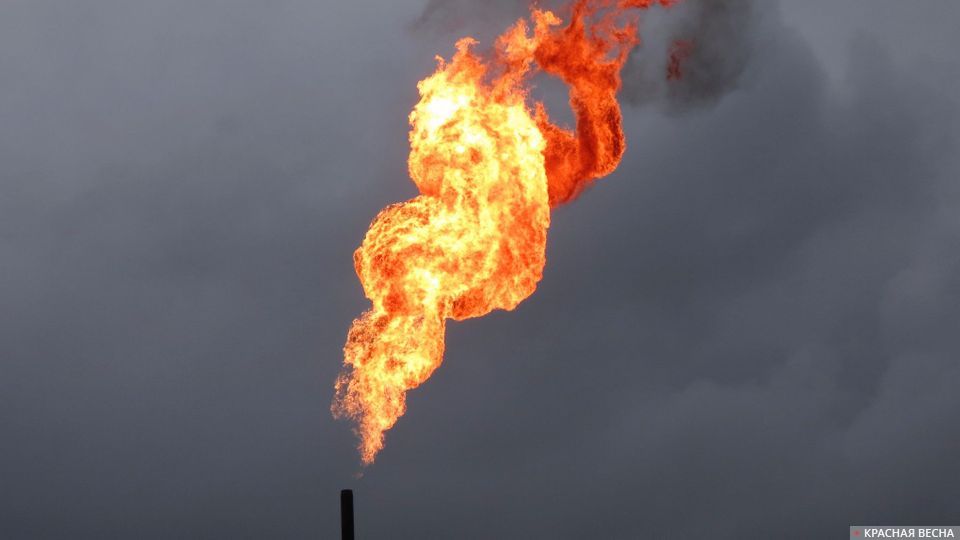 Пламя нефтяного факела
