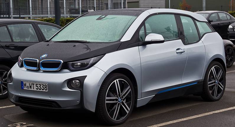 Электрокар BMW i3