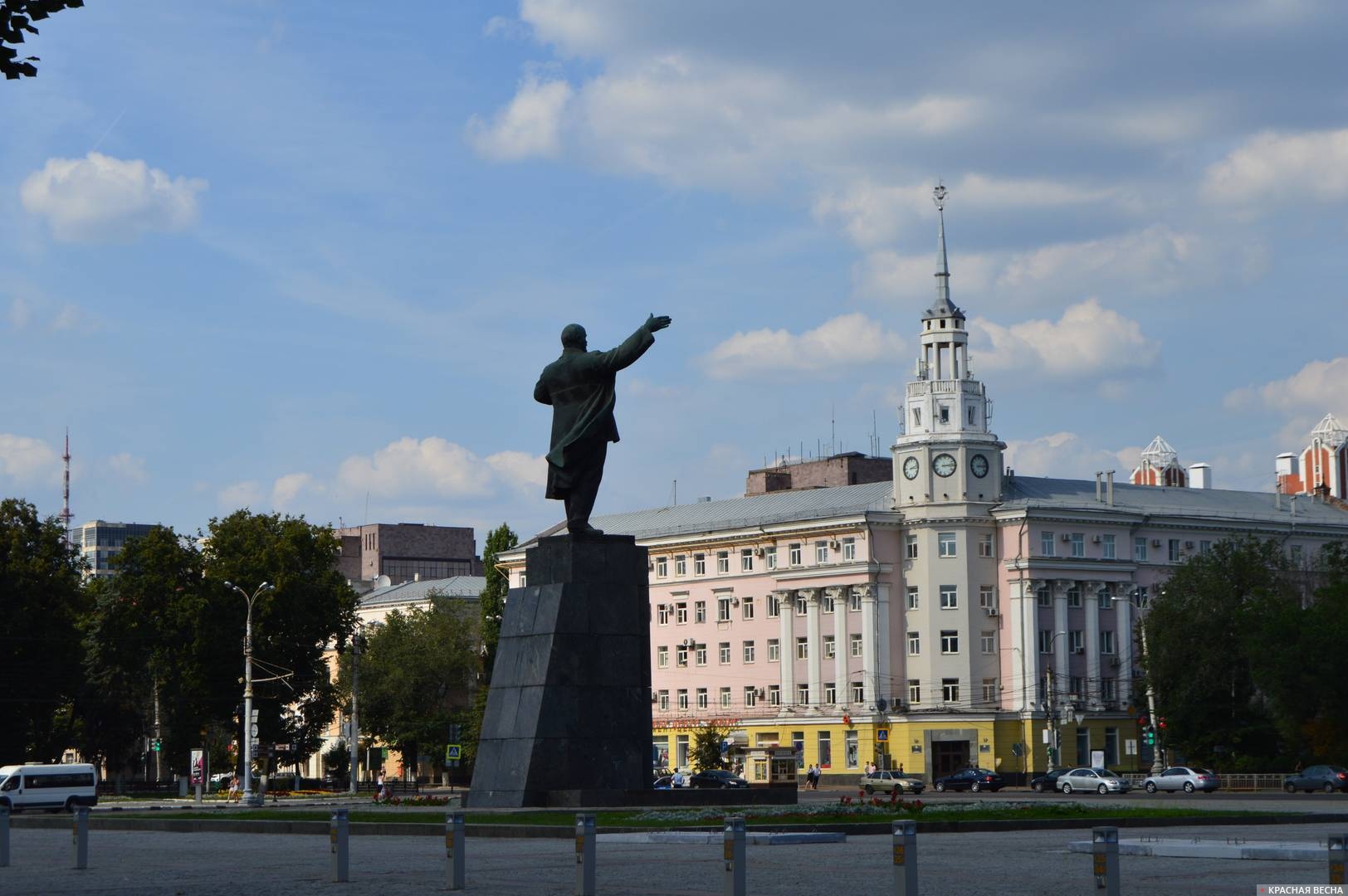 Памятник Ленину. Воронеж