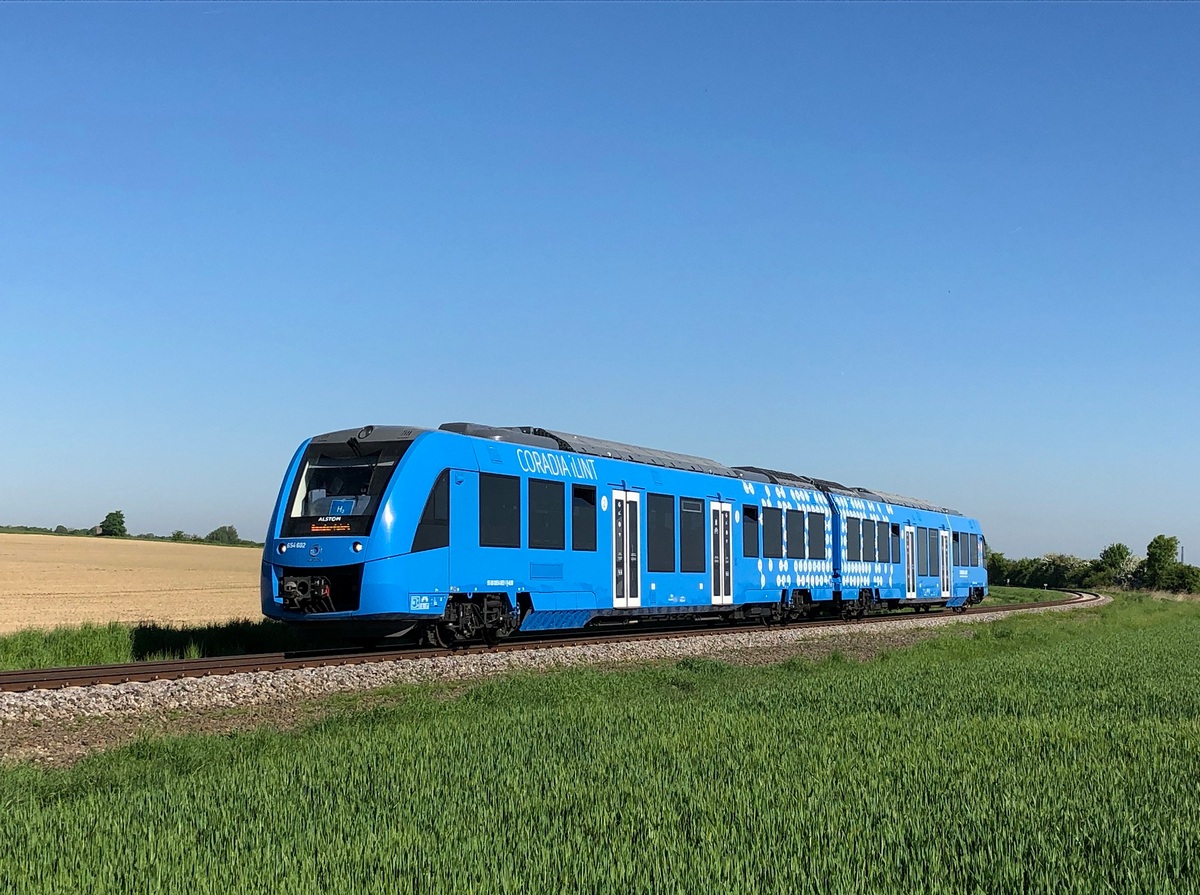 Водородный поезд Coradia iLint французской компании Alstom