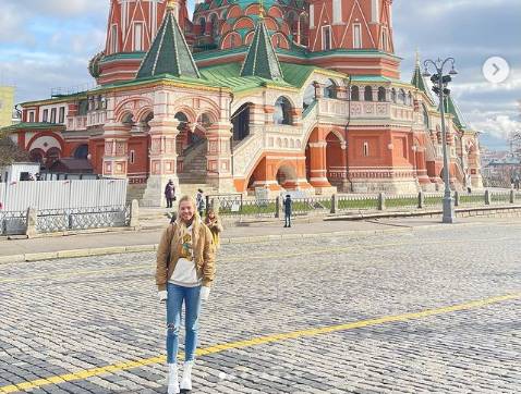 Screenshot 21.10.2021 at 18-16-35 Anett Kontaveit’s Instagram post «Moscow 🤝😍 I’m really into being a tourist these days