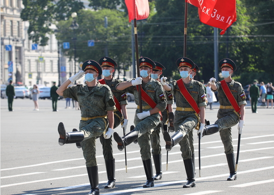 Тренировка парада Победы в Санкт-Петербурге