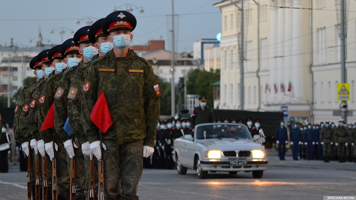 Ночная репетиция парада Победы в Екатеринбурге, 14.06.2020