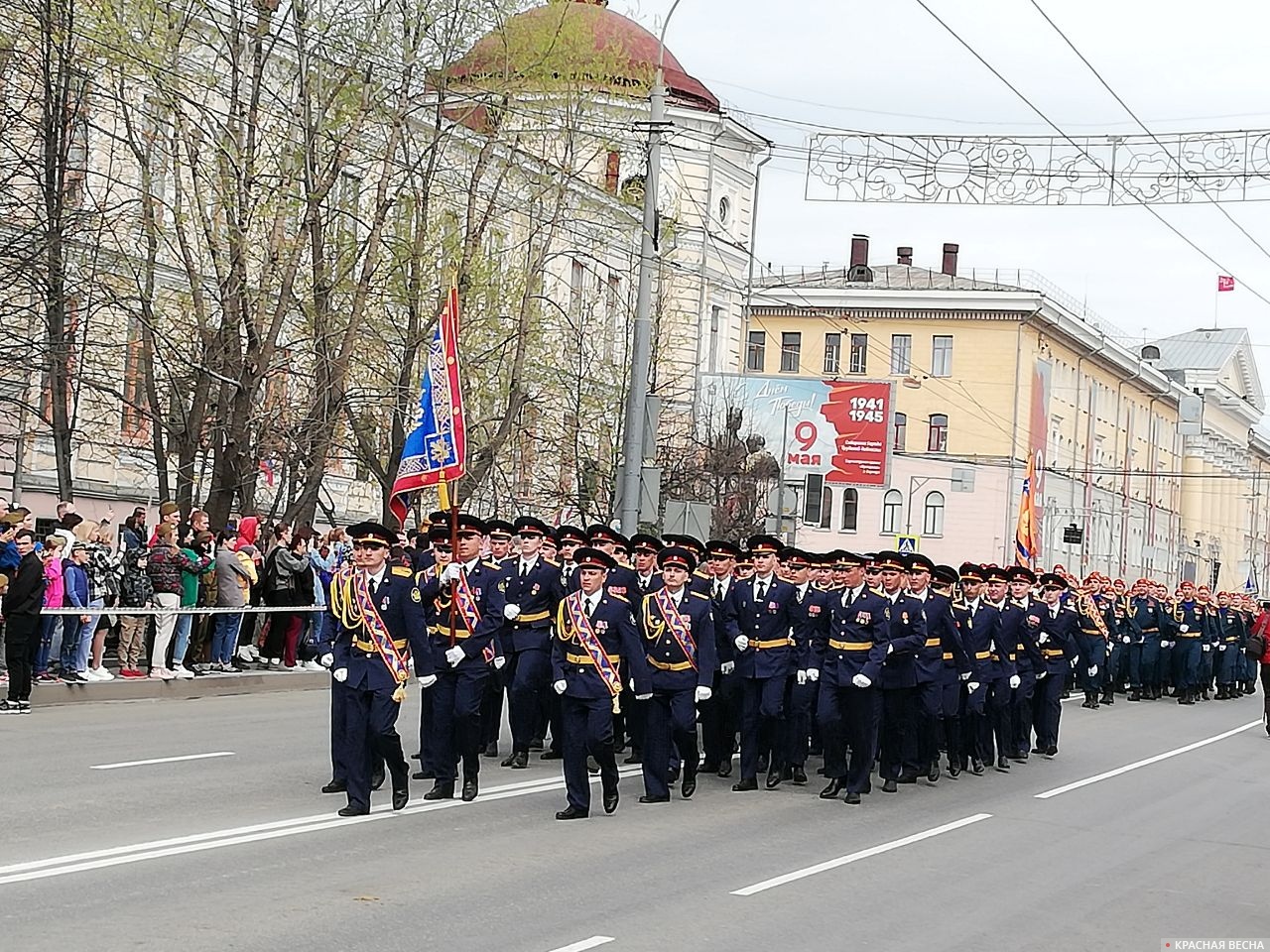 Томск. Парад Победы. Шествие