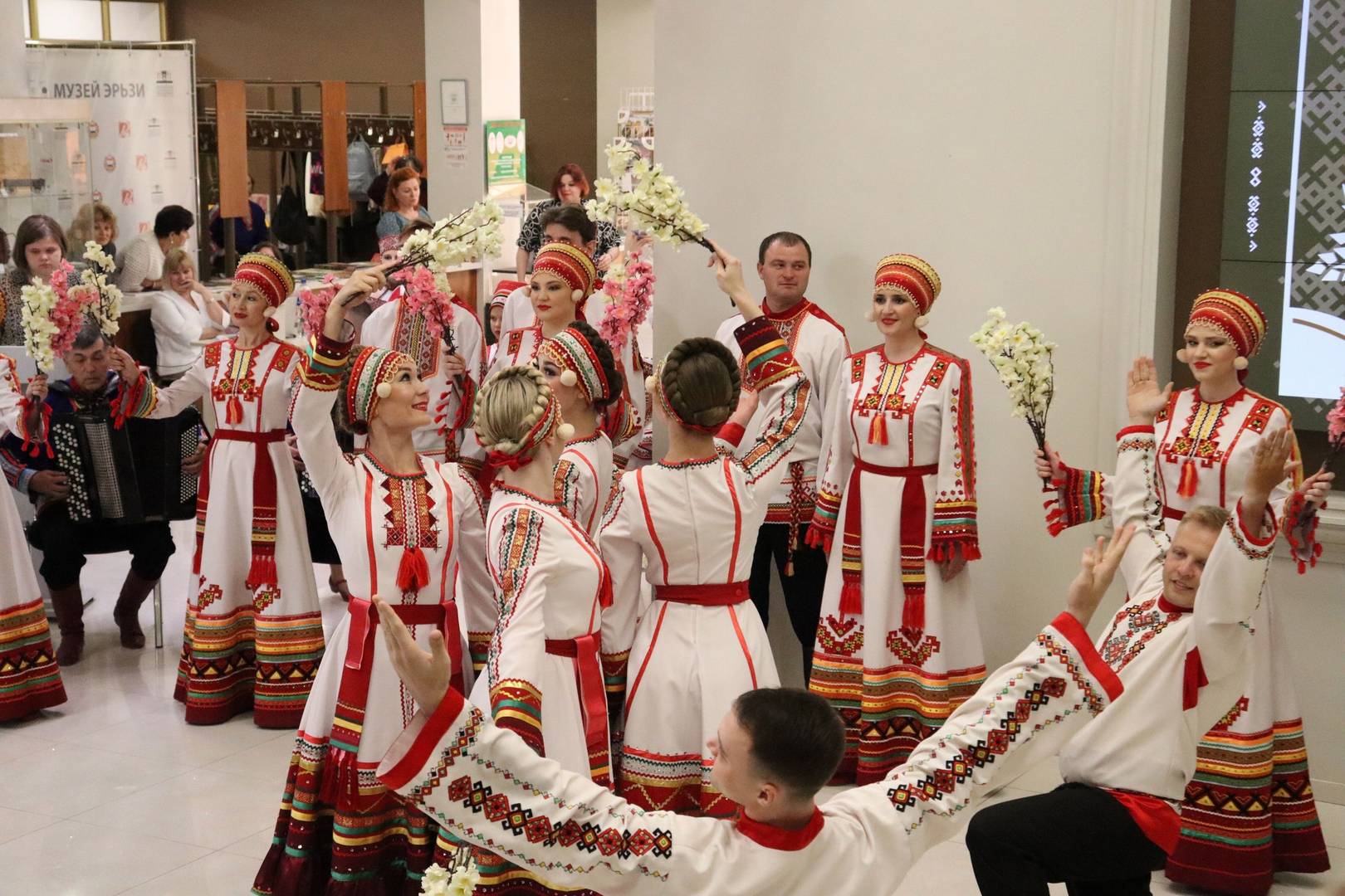 Мордовский костюм