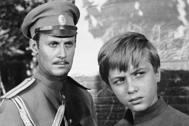 Советские актеры Юрий Соломин и Александр Милокостый