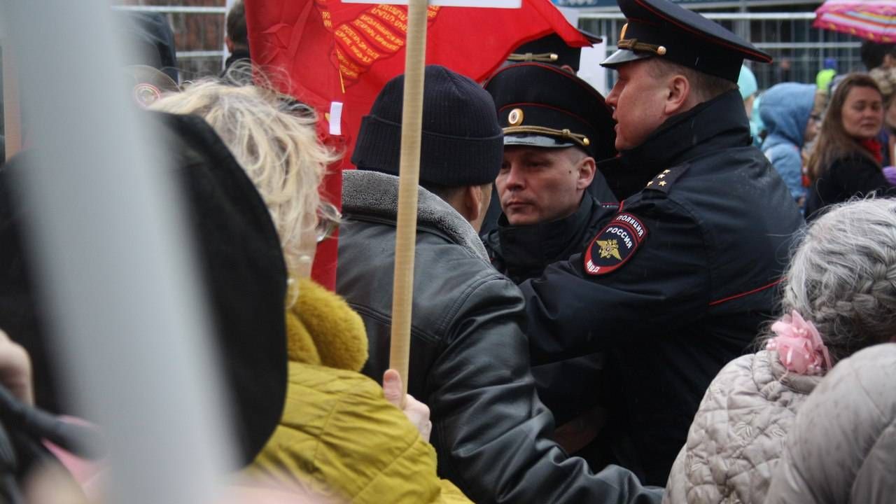 Полиция запрещает Знамя Победы  в Перми