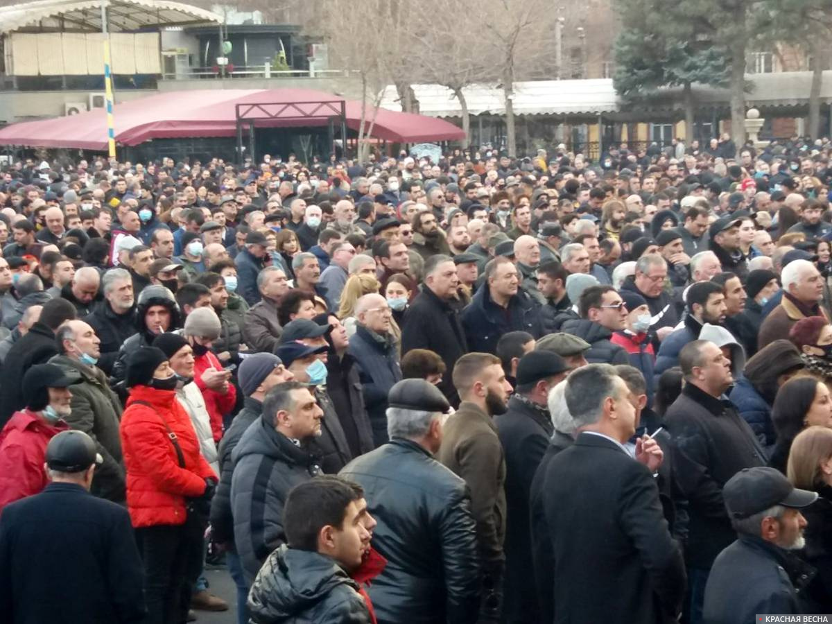 25.02.2021, Ереван, площадь Свободы, Митинг с требованием отставки правительства Никола Пашиняна