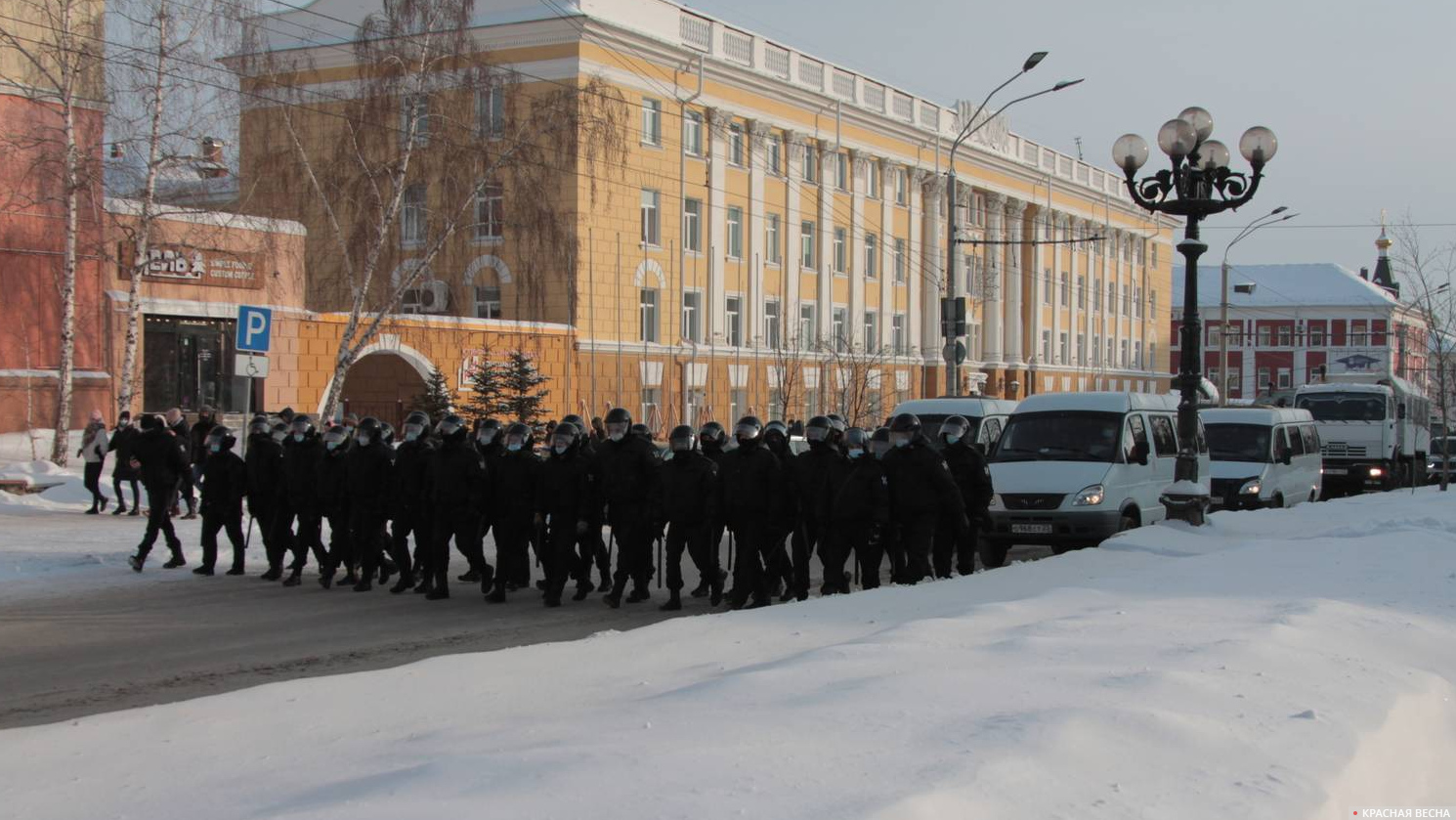 Цепь отряда ОМОН, Барнаул