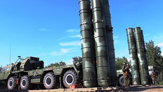 С расчетами ЗРС С-400 под Саратовом проведено учение по отражению