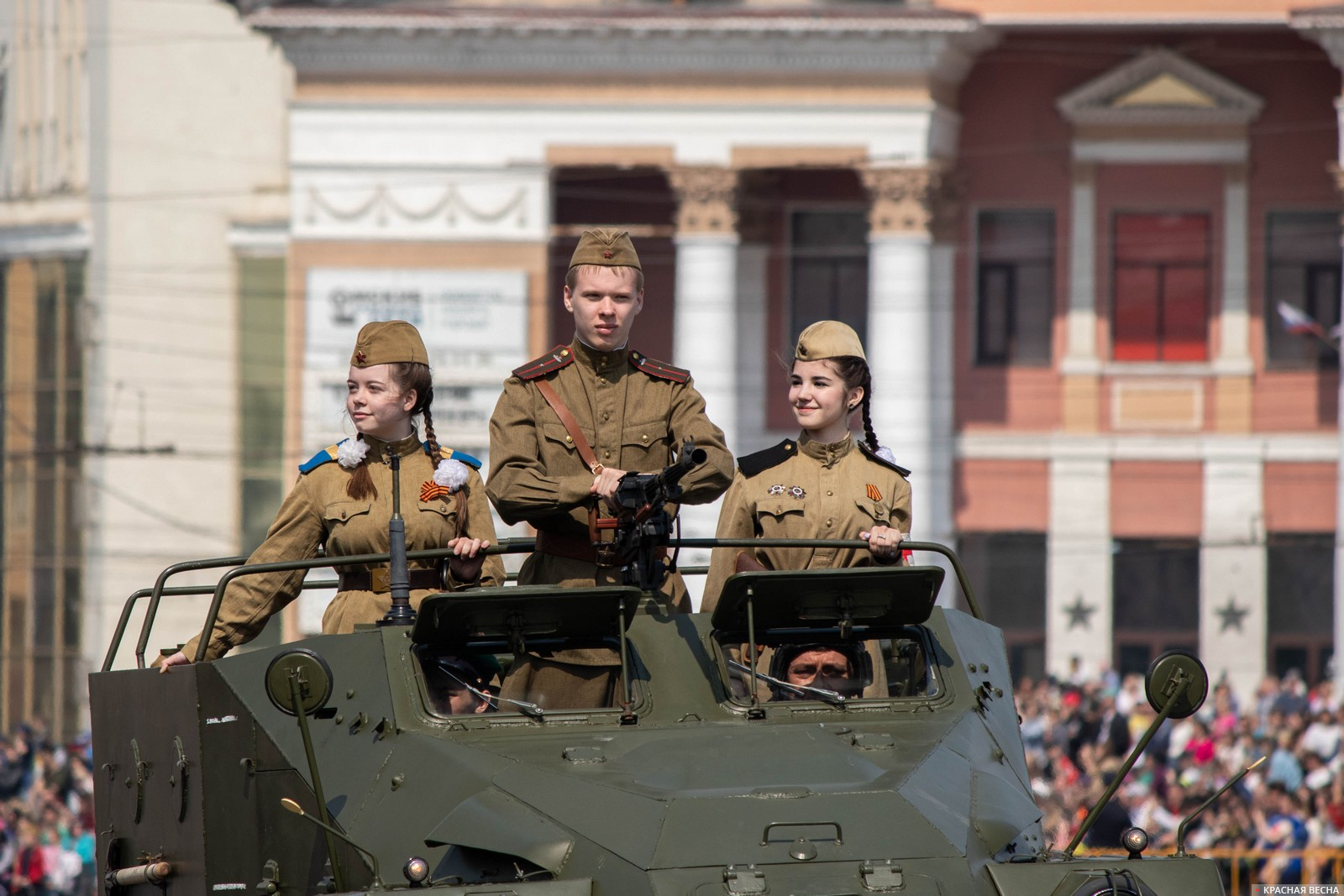 Парад ретро-автомобилей. Омск. 09.05.2021