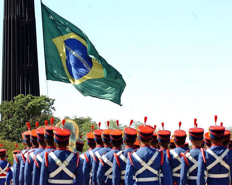Troca da bandeira na Praça dos Três Poderes, 5 de agosto de 2007