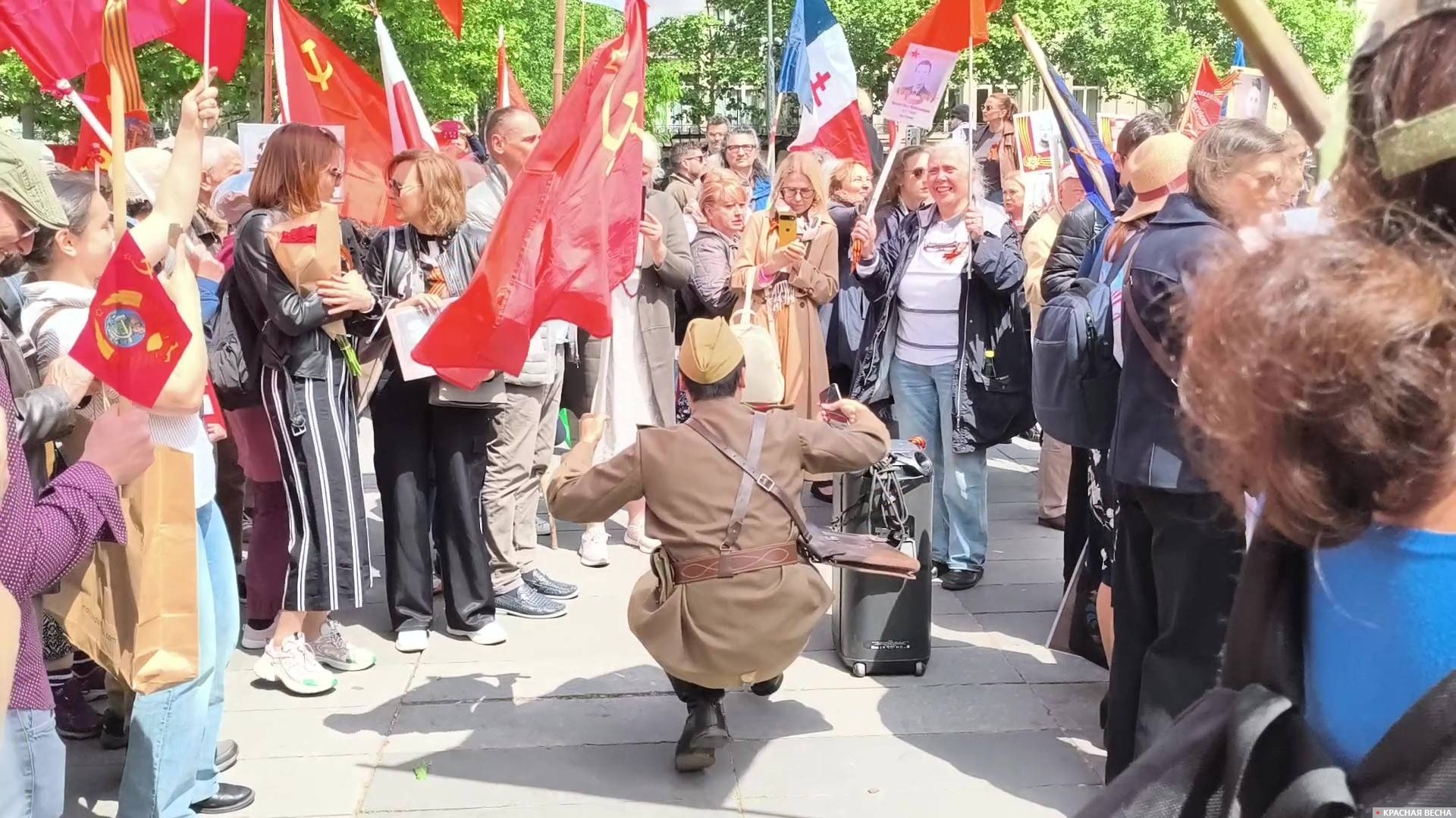 Во время шествия 