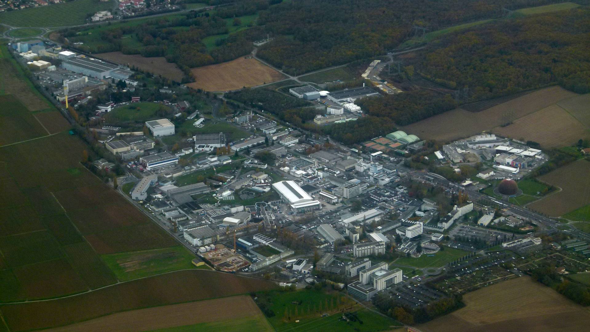Комплекс ЦЕРН (CERN).Швейцария