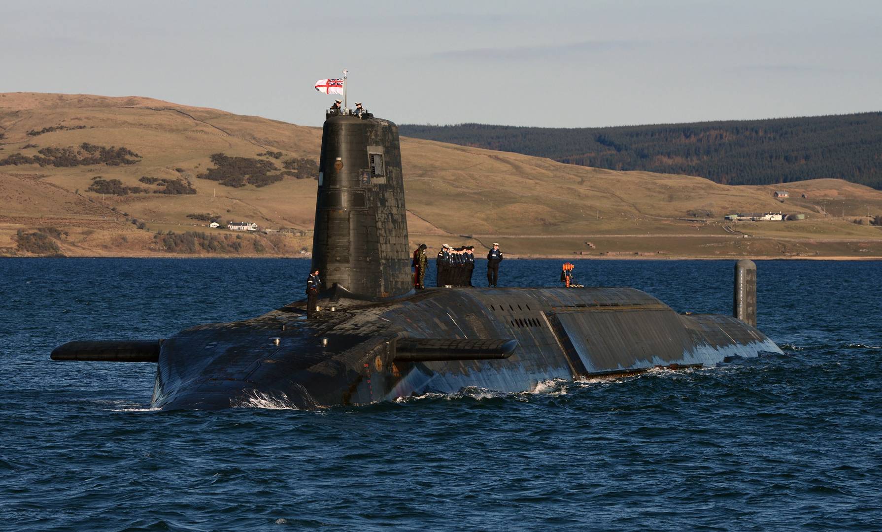 Атомная подводная лодка Трайдент HMS Victorious