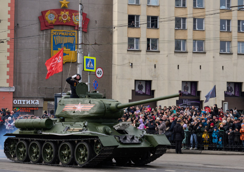 Военный парад, посвященный 79-й годовщине Победы советского народа в Великой Отечественной войне. Город-герой Мурманск