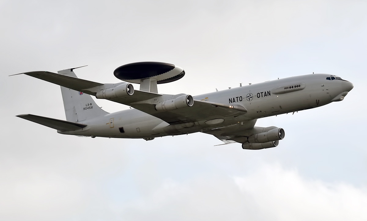 Самолет ДРЛО Boeing E-3A Sentry