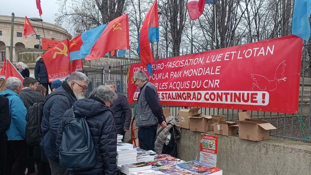 Во время мероприятия можно было купить книги издательства 