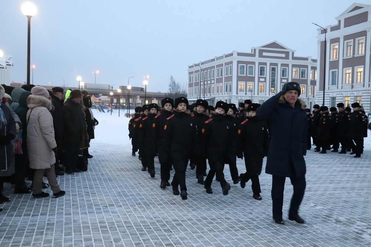 Торжественная церемония в честь дня рождения А. В. Суворова в Тверском суворовском училище 24 ноября 2023 года