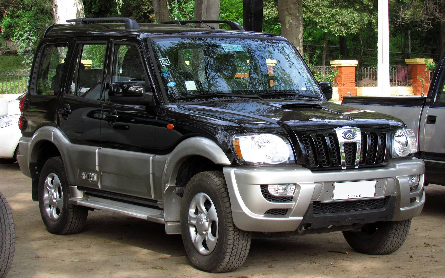 Mahindra Scorpio GLX