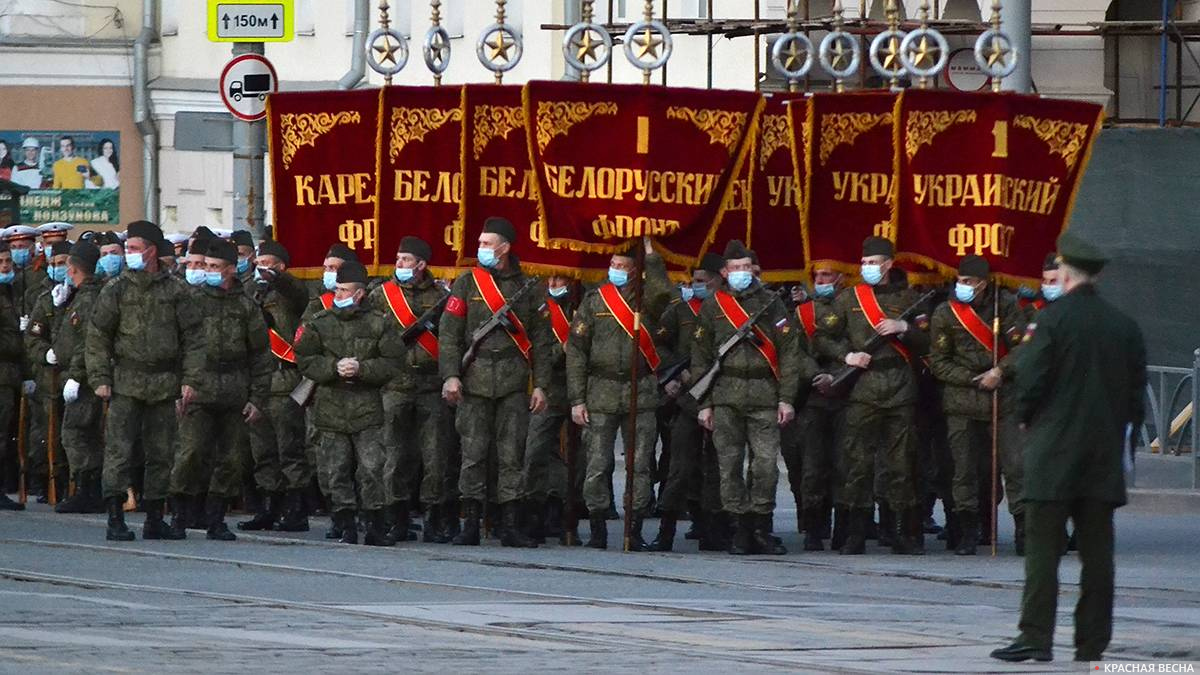 Ночная репетиция парада Победы в Екатеринбурге, 14.06.2020