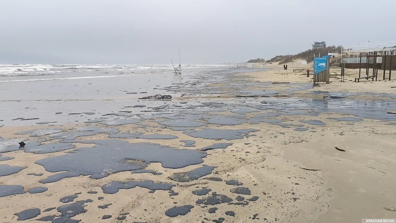 Разлив мазута в Анапе