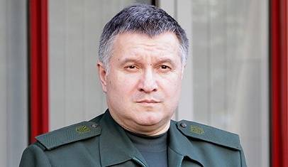 А.Аваков