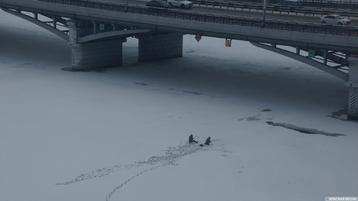 Воронеж. Рыбаки на водохранилище