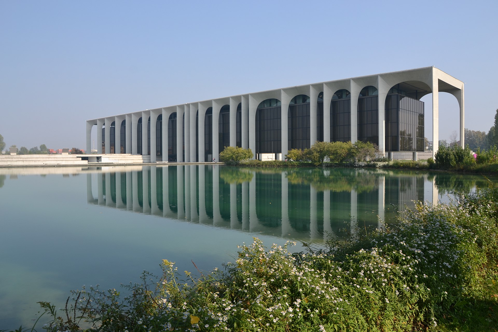 Mondadori headquarters by Oscar Niemeyer, Segrate (Milano) 07