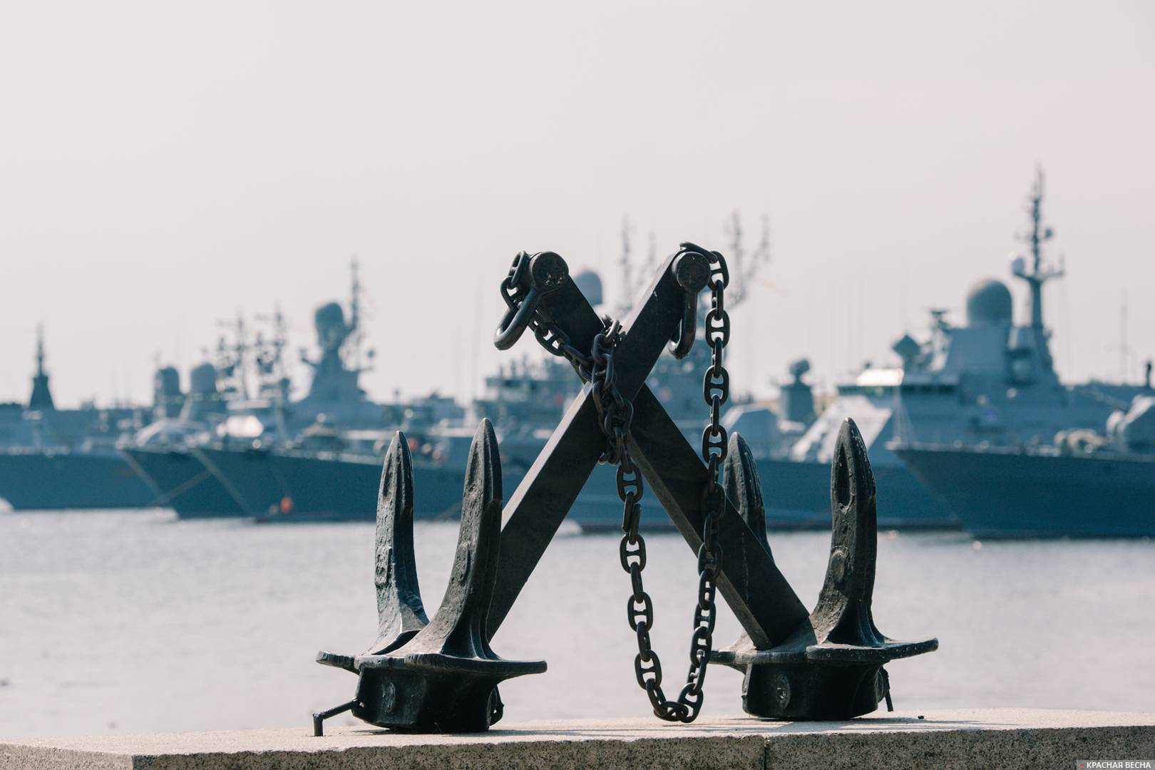 На набережной в Кронштадте